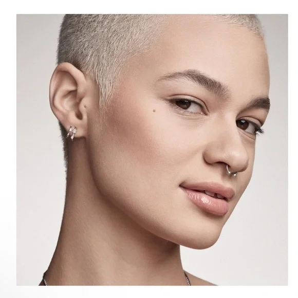 Fenty ‘Amber’ Match Stix Contour Skinstick - Picture 4 of 8